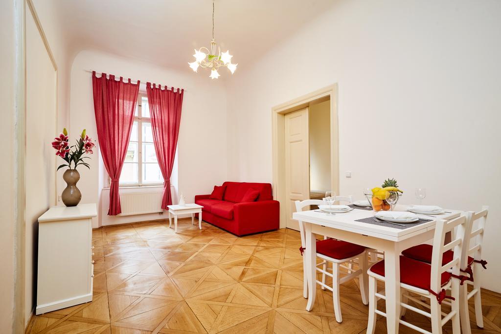 Three Golden Crowns 3* Praag