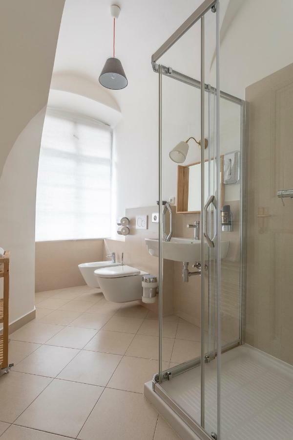 Three Golden Crowns 3* Prague